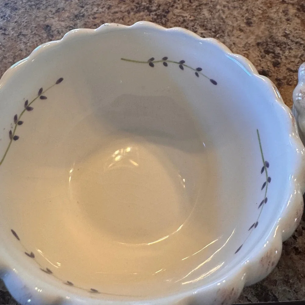 Set of 4 Ceramic Nesting Mixing Bowls Tuscan French Floral Design Scalloped Edge